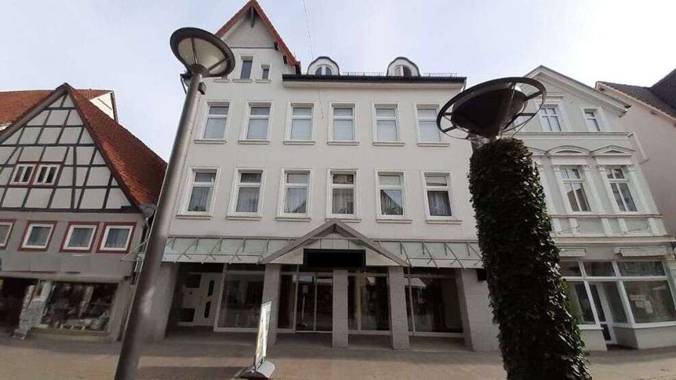 Einzelhandel in Rinteln 3.000 € 370 m²