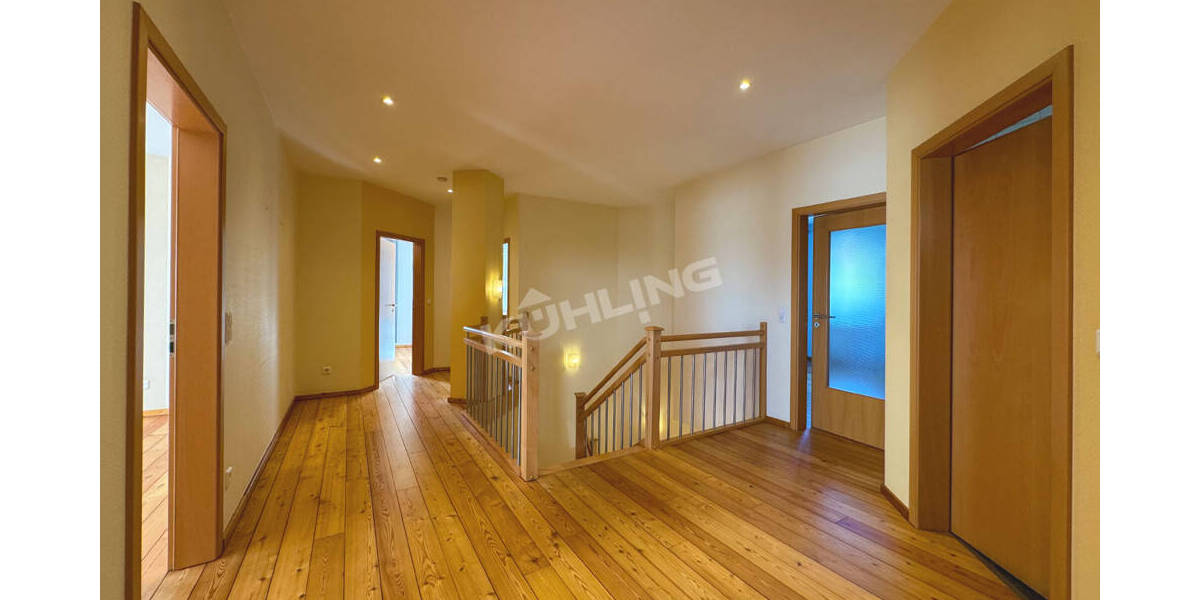 Einfamilienhaus Vechta - 7 Zimmer, 280 m&sup2;, 578.000&euro; | Angebot:26487306