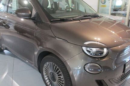 Fiat 500e 46.100 km 17.390 &euro; Lingen - Baccum 49811
