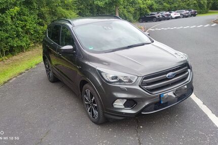 Ford Kuga 117.000 km 16.800 &euro; Troisdorf 53844