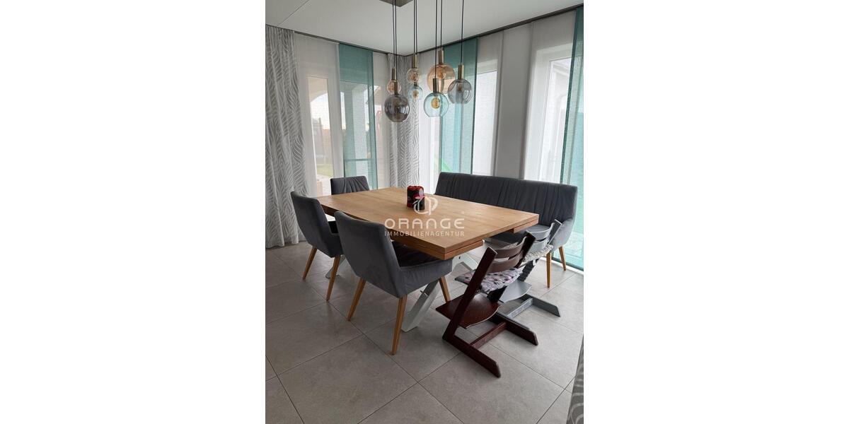 Einfamilienhaus Langquaid - 8 Zimmer, 260 m&sup2;, 2.000&euro; | Angebot:23861895