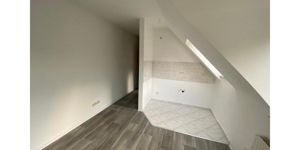 Etagenwohnung Greiz - 2 Zimmer, 27 m&sup2;, 199&euro; | Angebot:26658962