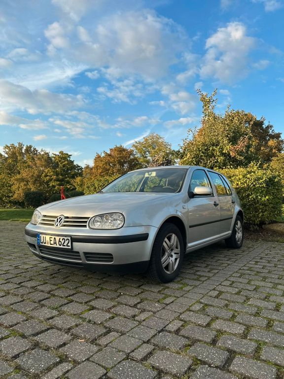 VW Golf 169.500 km 3.333 € Edenkoben 67480