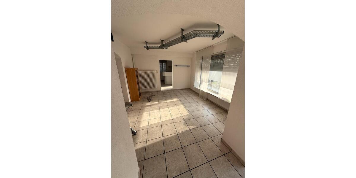 Lager-Büroräume zu Vermieten zimmer