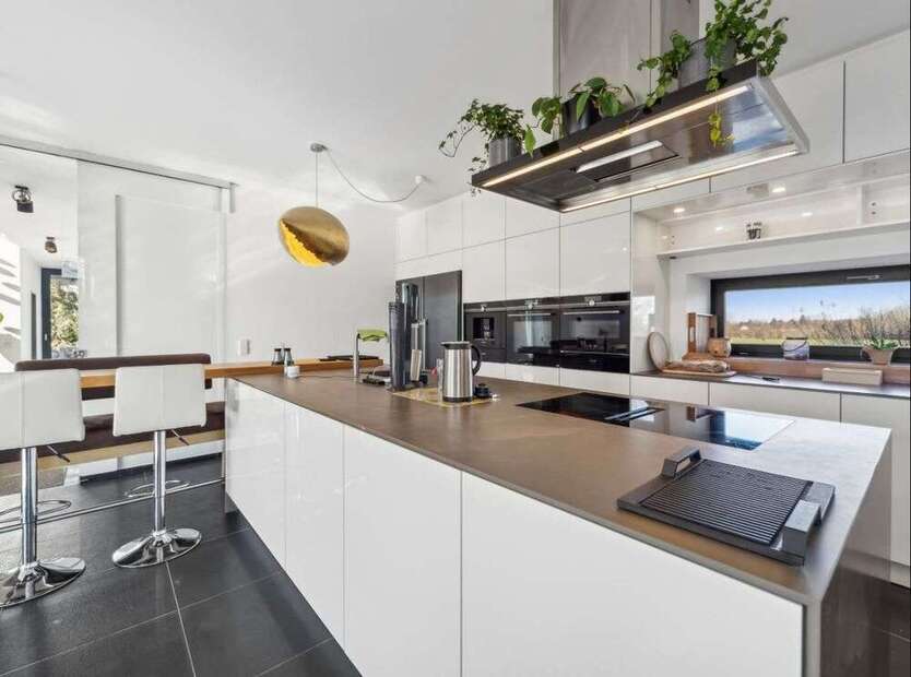 Haus zum Kaufen in Markkleeberg 1.499.999 € 210 m²