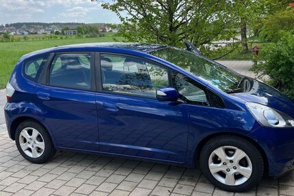 Honda Jazz 105.000 km 4.900 &euro; Gilching 82205