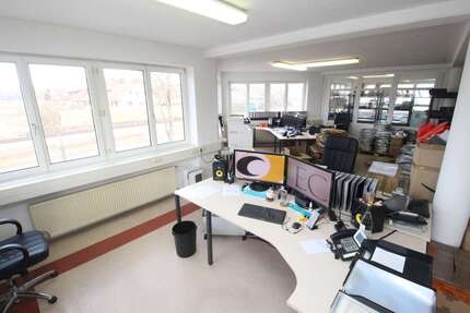 Gewerbeobjekt Ergolding - 1.360&euro; | Angebot:25723816
