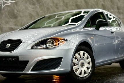 Seat Leon 80.000 km 5.499 &euro; Reutlingen 72762