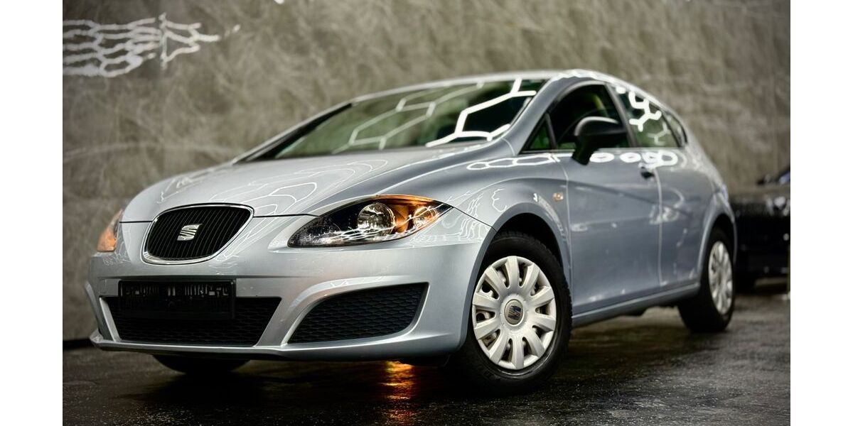 Seat Leon 80.000 km 5.499 &euro; Reutlingen 72762