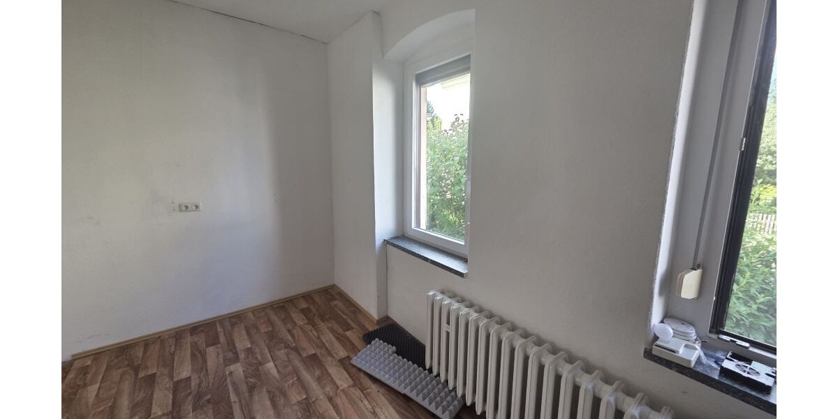 Charmante Doppelhaushälfte mit Potenzial in Limbach-Oberfrohna! - Zweifamilienhaus Limbach-Oberfrohna Oberfrohna | Angebot:23109314