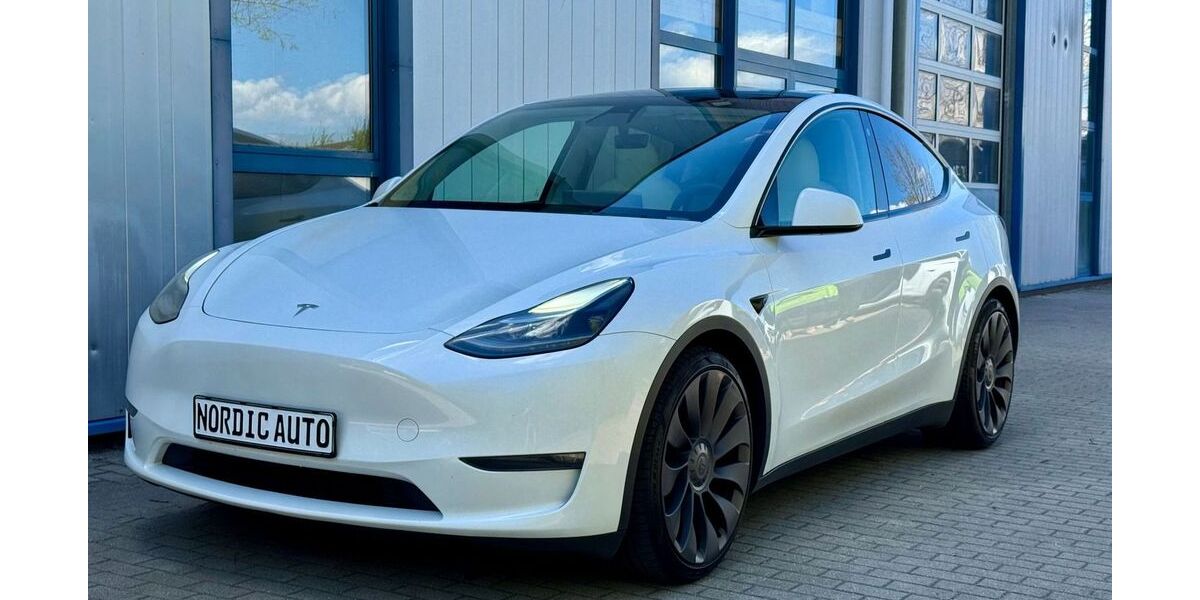 Tesla Model Y 84.000 km 37.995 &euro; Güstrow 18273