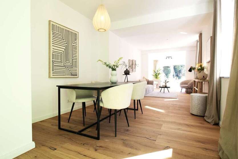 Haus zum Kaufen in Krefeld 690.000 € 158 m²
