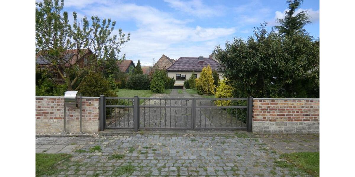 Einfamilienhaus Querfurt - 7 Zimmer, 120 m&sup2;, 250.000&euro; | Angebot:26918509