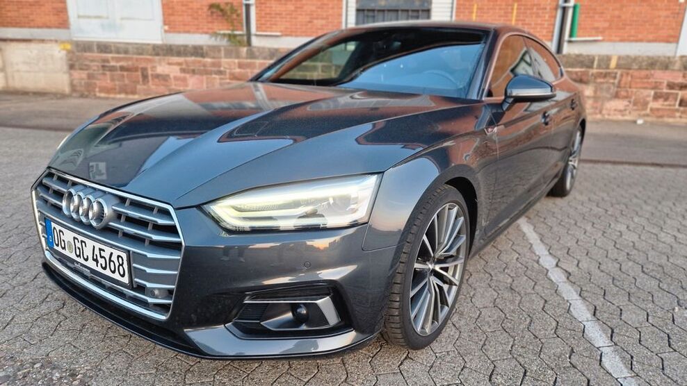 Audi A5 90.000 km 32.490 € O 77656
