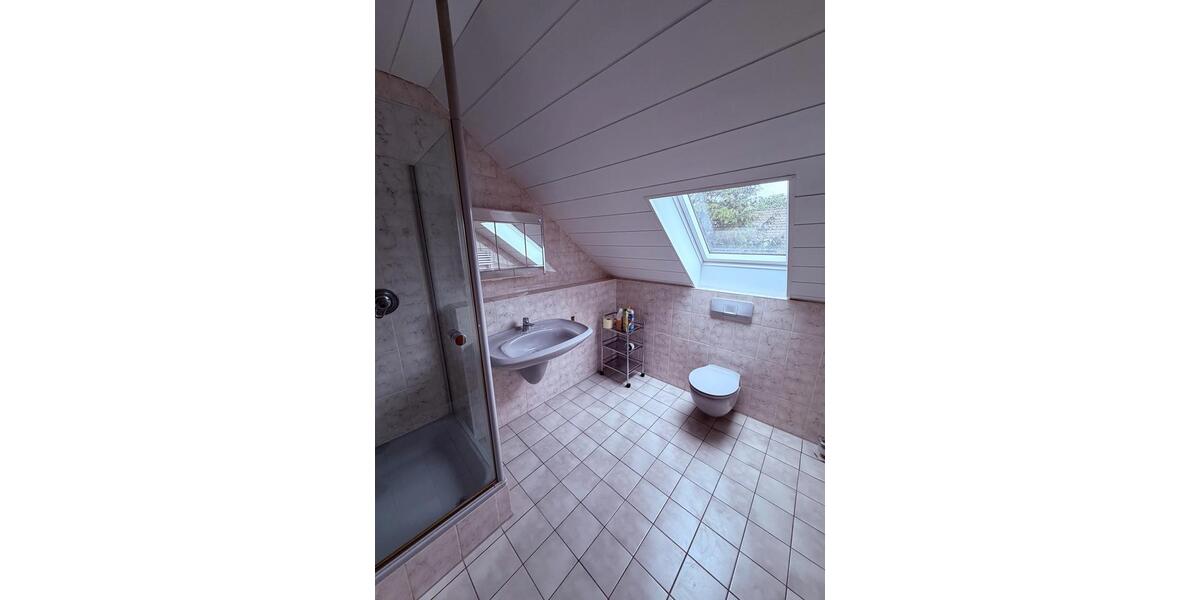 Reihenhaus Frankfurt am Main Oberrad - 6 Zimmer, 155 m&sup2;, 2.500&euro; | Angebot:26594364