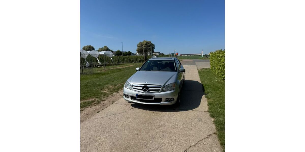 Mercedes-Benz C 180 179.900 km 5.900 &euro; Ober-Olm 55270