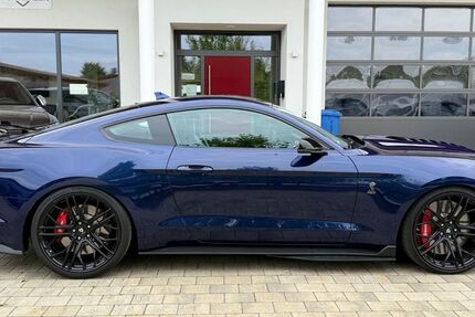 Ford Mustang 22.500 km 106.880 € Pilsting 94431