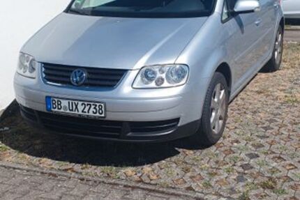 VW Touran 238.000 km 3.800 &euro; Gäufelden 71126