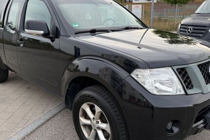 Nissan Navara 222.000 km 9.700 &euro; Höhenkirchen-Siegertsbrunn 85635
