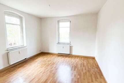 Wohnung Oelsnitz Oelsnitz - 3 Zimmer, 60 m&sup2;, 300&euro; | Angebot:26251147