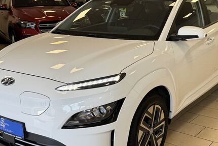 Hyundai KONA 23.443 km 17.440 &euro; Bonn 53227