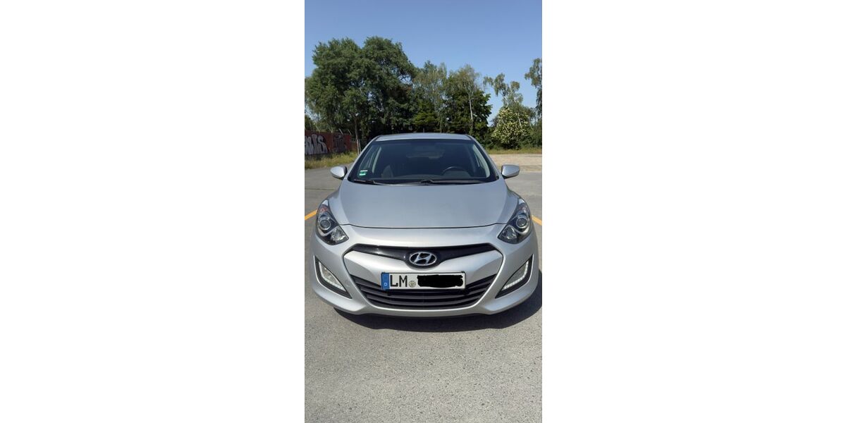 Hyundai i30 182.000 km 4.900 &euro; Hahnstätten 65623