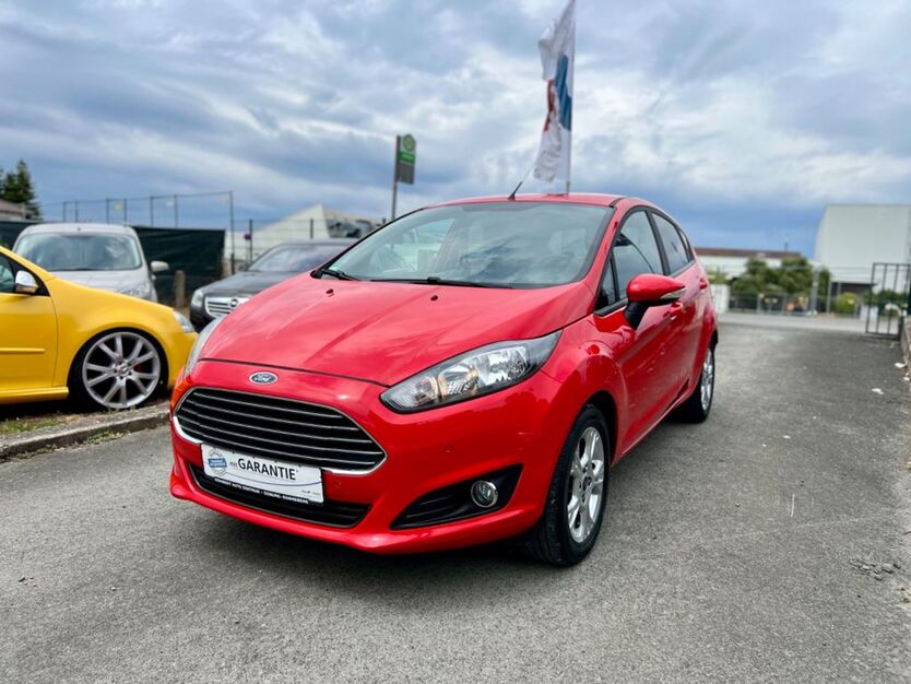 Ford Fiesta 88.000 km 7.600 € Coburg 96450
