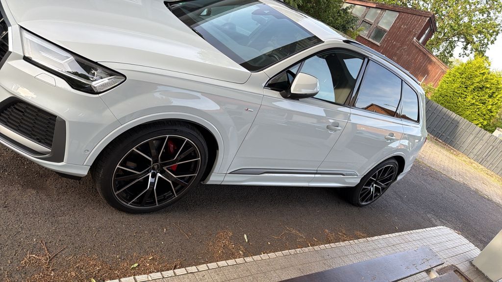 Audi Q7 82.000 km 48.900 &euro; Wendeburg 38176