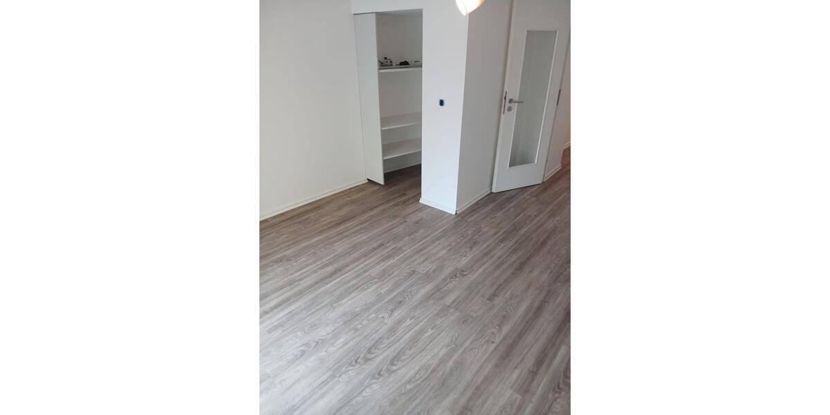 Erdgeschoßwohnung Pößneck - 2 Zimmer, 55 m&sup2;, 490&euro; | Angebot:26530778