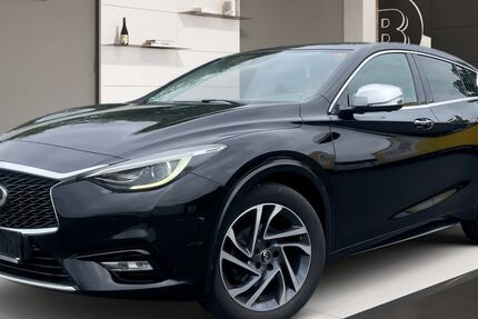 INFINITI Q30 268.000 km 8.990 &euro; Köln 51069