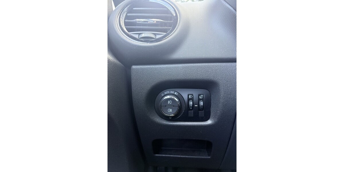 Opel Corsa 111.000 km 1.500 &euro; Bassum 27211