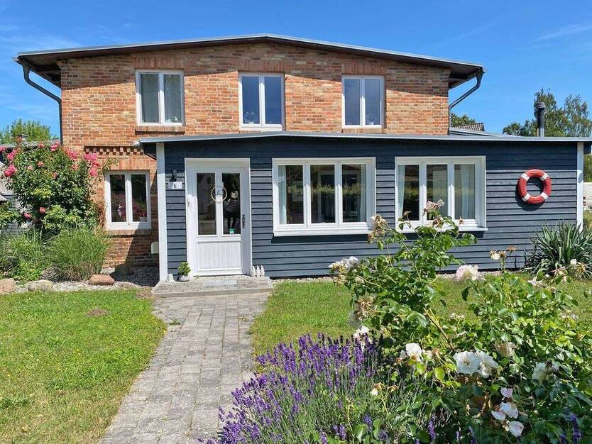 Küstenjuwel zwischen Salzhaff und Ostsee - Doppelhaushälfte mit luxuriösem Interieur