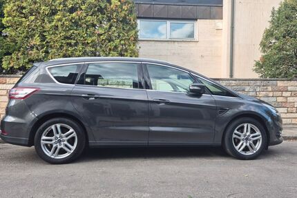 Ford S-Max 153.500 km 13.900 &euro; München 81545