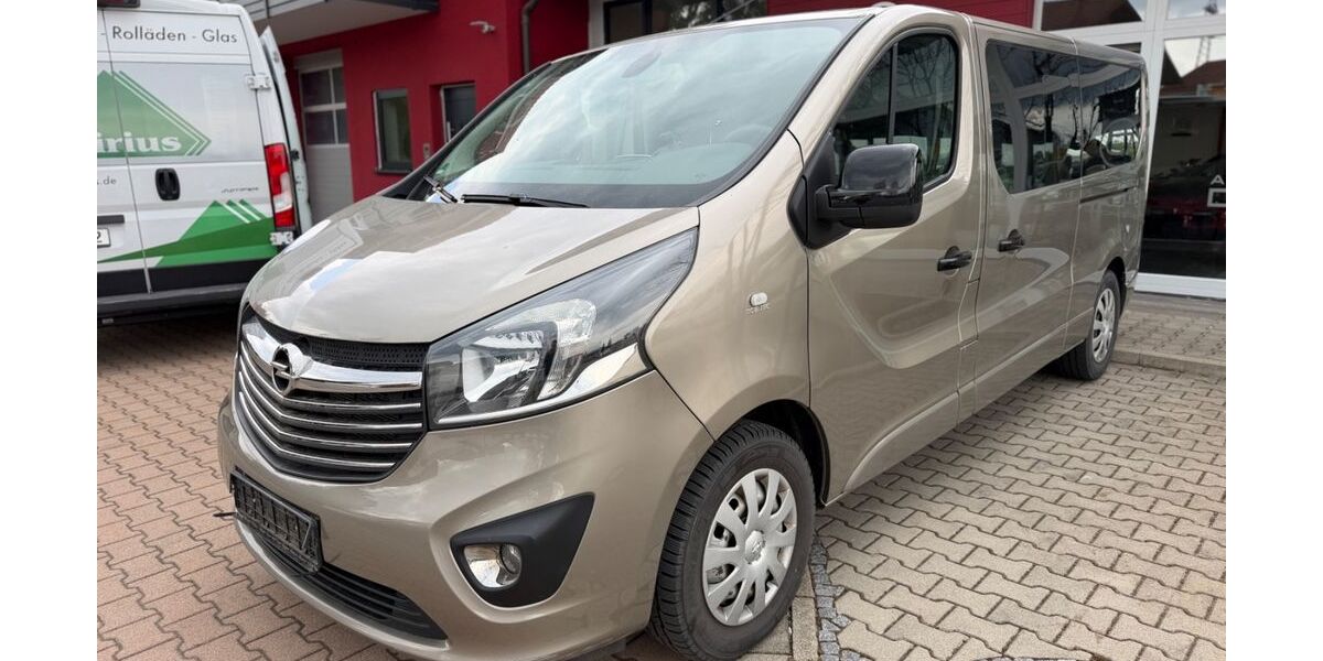 Opel Vivaro 158.500 km 15.990 &euro; Waltenhofen/Kempten 87448