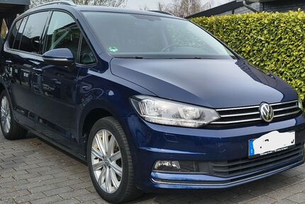 VW Touran 99.980 km 15.990 &euro; Uplengen 26670