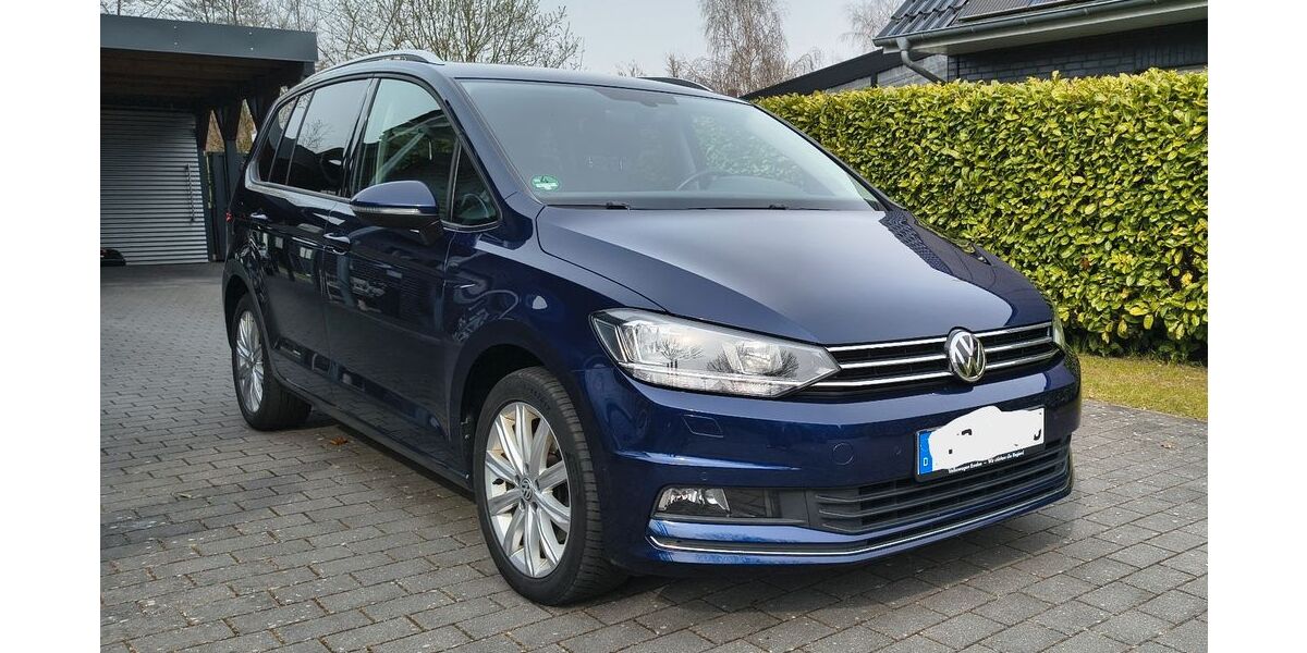 VW Touran 99.980 km 16.490 &euro; Uplengen 26670