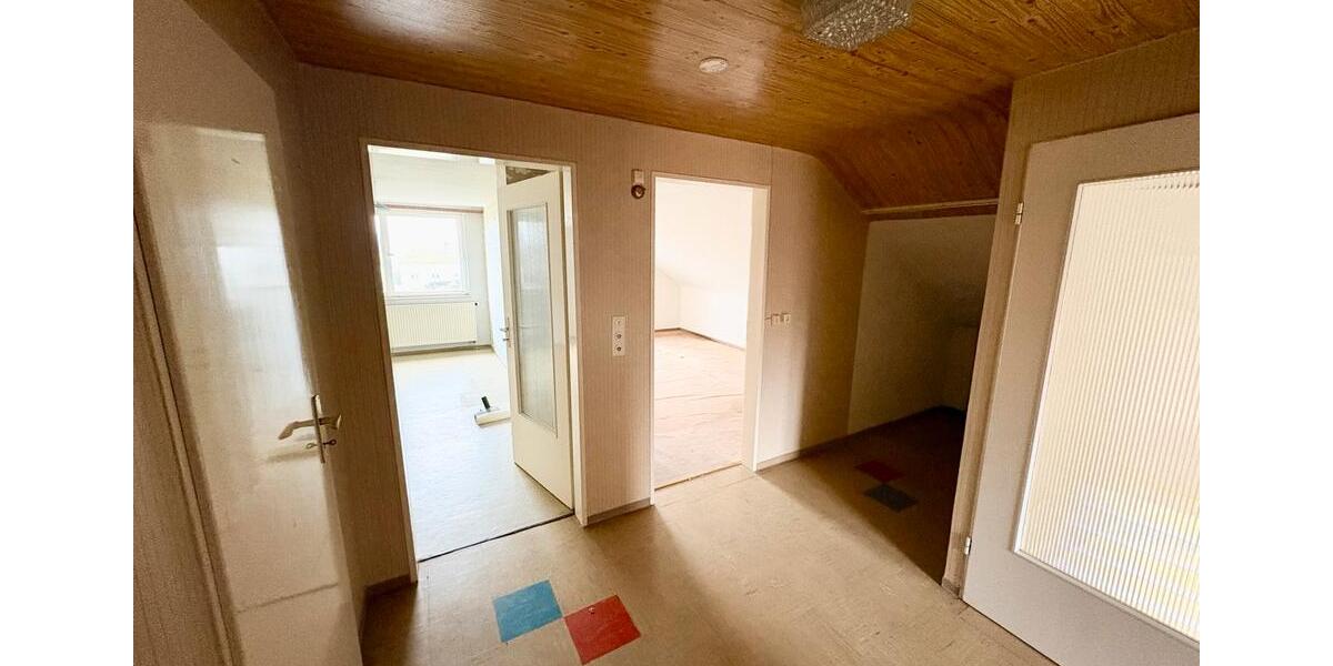 Einfamilienhaus Ochsenfurt - 8 Zimmer, 185 m&sup2;, 449.000&euro; | Angebot:26228698