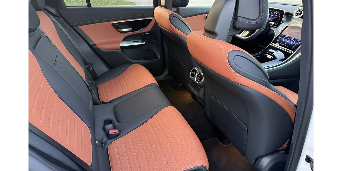 Mercedes-Benz GLC 200 AMG Line 4Matic*Panorama,Leder,LED,* 11.800 km 53.999 &euro; Schorndorf 73614