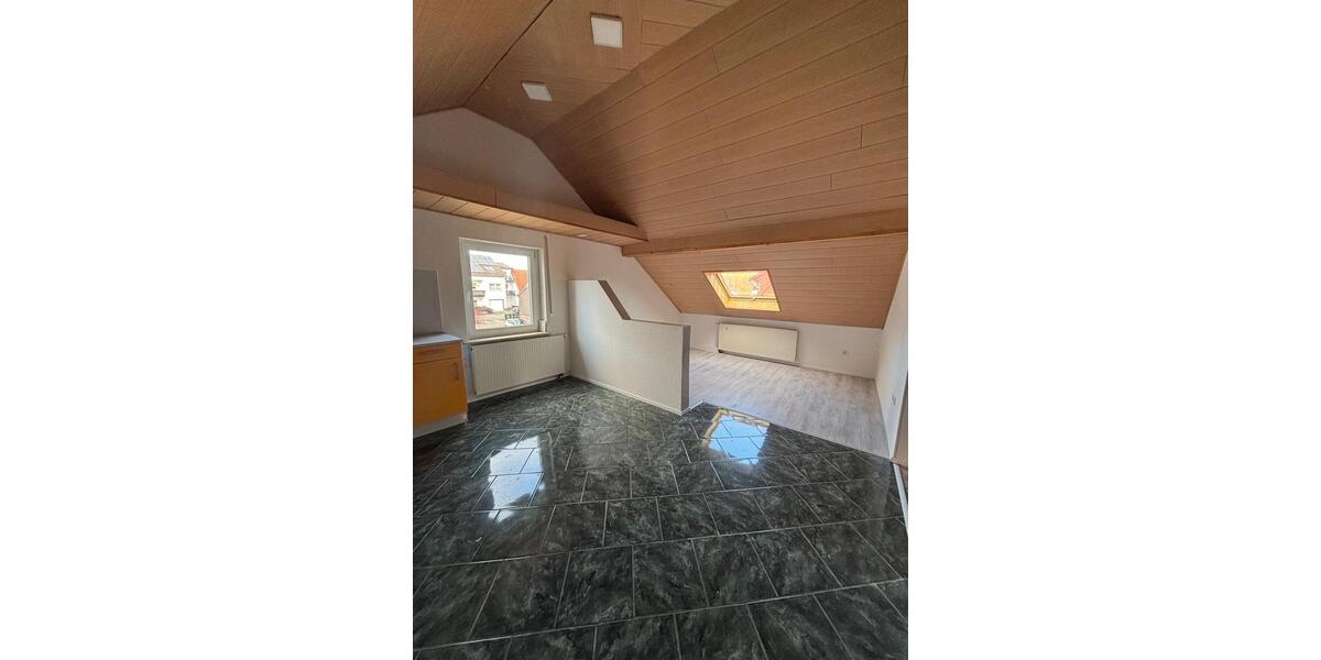 Dachgeschoßwohnung Frankenberg (Eder) - 3 Zimmer, 65 m&sup2;, 600&euro; | Angebot:26412975