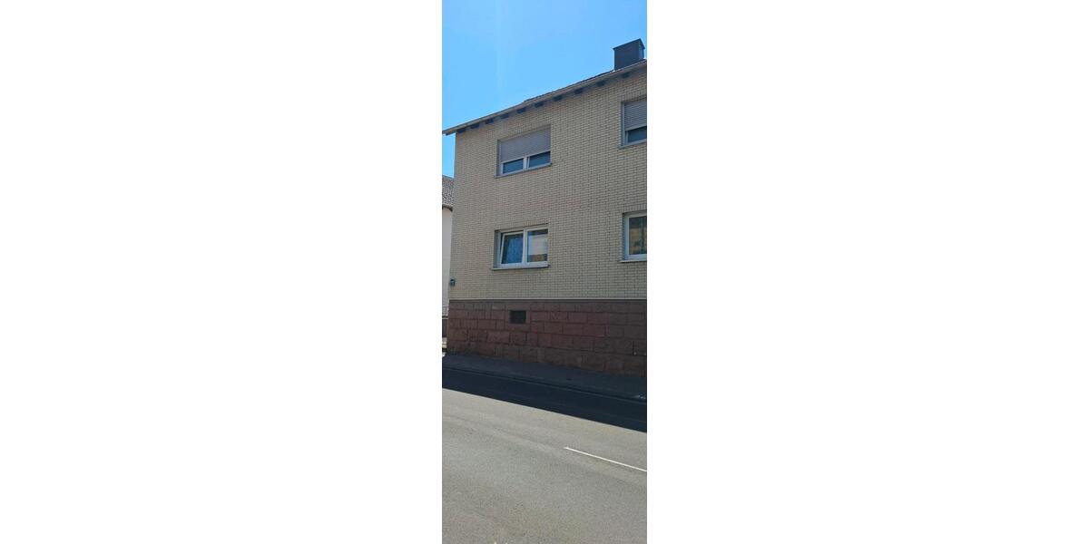 Mehrfamilienhaus, Wohnhaus Kirkel - 11 Zimmer, 180 m&sup2;, 290.000&euro; | Angebot:27076980