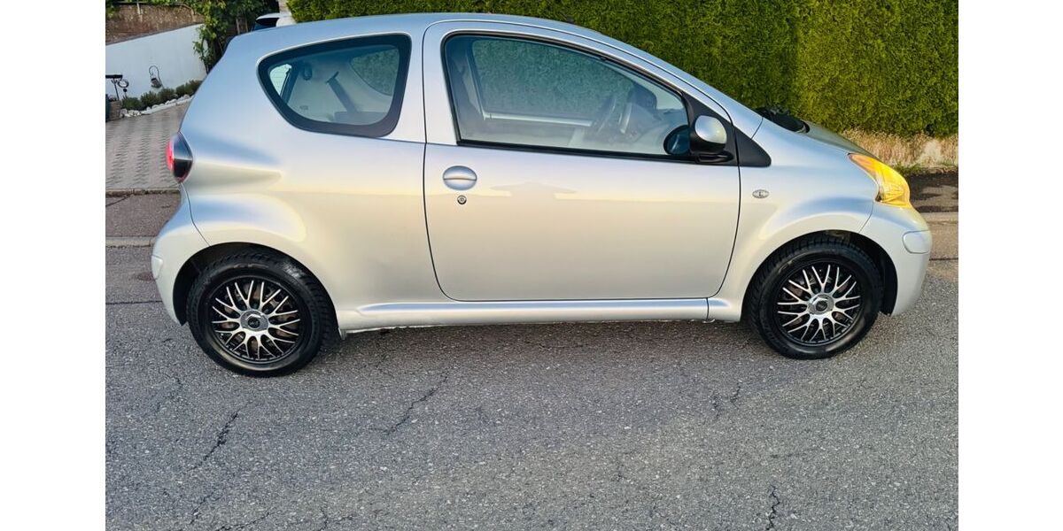 Toyota Aygo (X) 50.844 km 8.499 &euro; Laichingen 89150