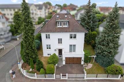 Haus zum Kaufen in Bad Vilbel 1.399.000 € 223.94 m² 8 zimmer