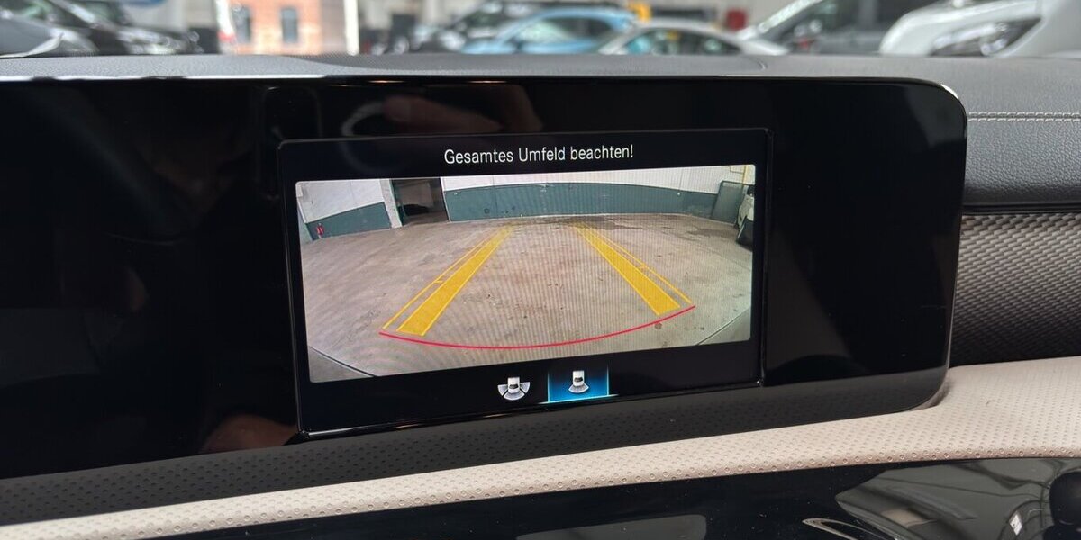 Mercedes-Benz CLA 180 Shooting Brake Leder Navi Kamera 1.Hd 108.430 km 17.500 &euro; Wuppertal 42327