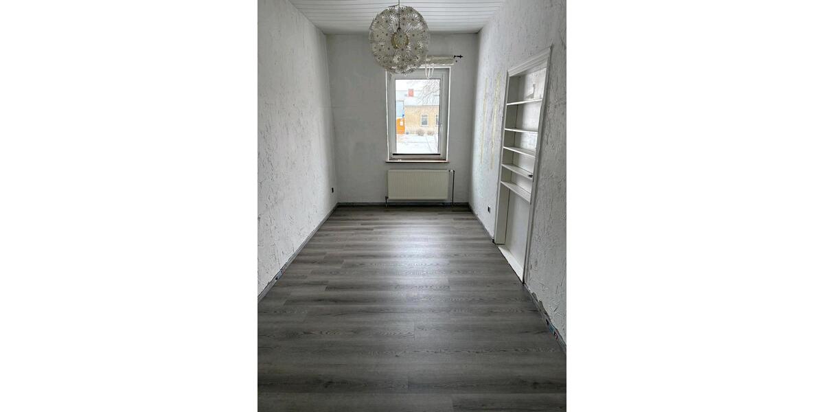Etagenwohnung Fehrbellin - 5 Zimmer, 180 m&sup2;, 300.000&euro; | Angebot:26521782