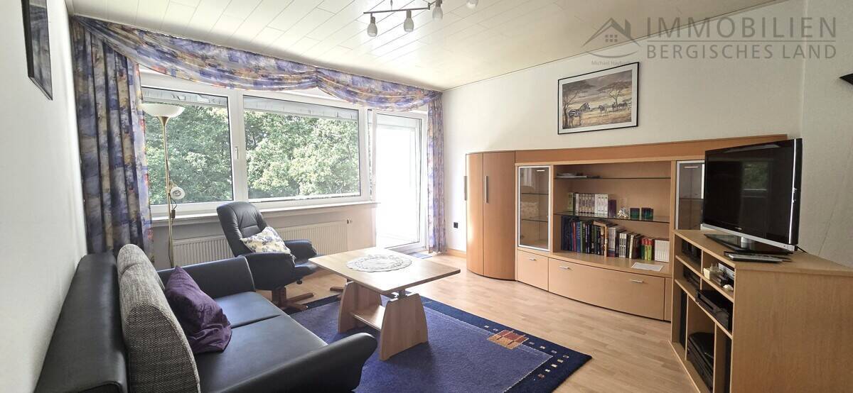 GEPFLEGTE 2-RAUMWOHNUNG MIT BALKON UND GARAGE IN RUHIGER LAGE 2 zimmer
