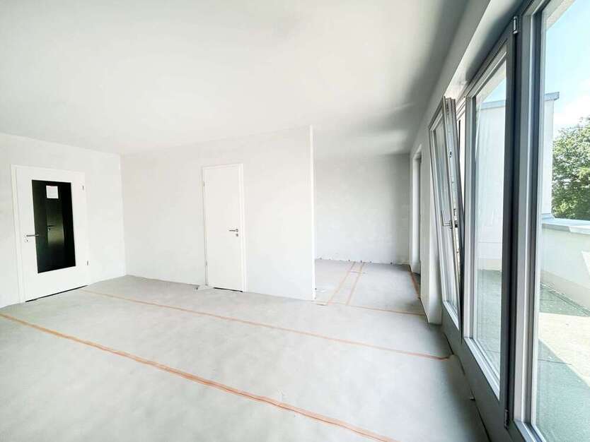 Wohnung zum Mieten in Nauen 1.298 € 83.97 m²