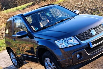 Suzuki Grand Vitara 63.500 km 12.490 &euro; Remscheid 42859