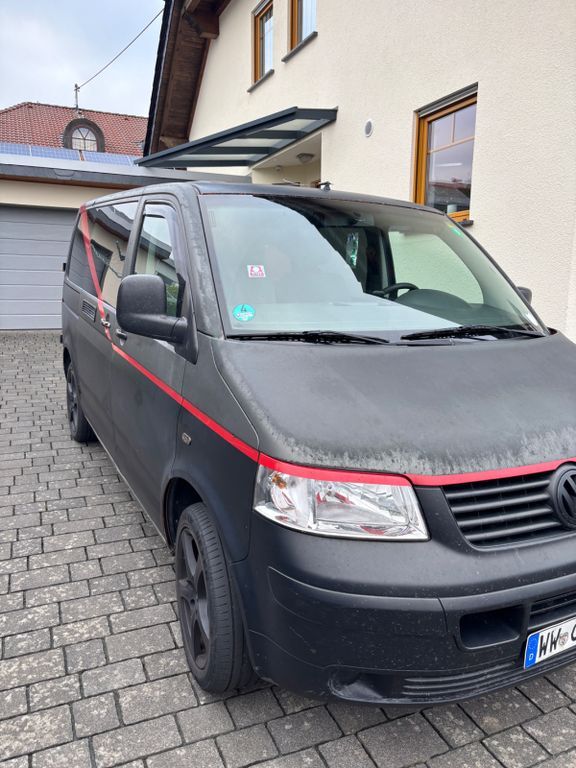 VW T5 Transporter 305.249 km 5.800 € Hellenhahn-Schellenberg 56479