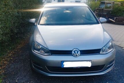 VW Golf 66.500 km 12.650 &euro; Ebersdorf bei Coburg 96237