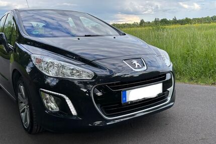 Peugeot 308 63.000 km 6.399 &euro; Gießen 35390